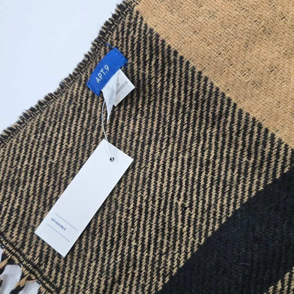 Apt. 9 NWT blanket scarf